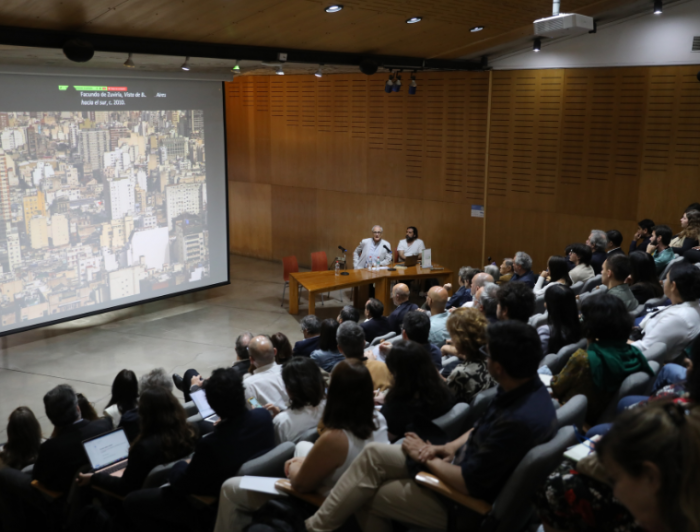 imagen correspondiente a la noticia: "Campus Lo Contador es sede de importante seminario internacional sobre diseño y forma urbana"