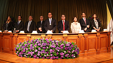 Ignacio Sánchez encabezó la ceremonia de inauguración del Año Académico, frente a representantes de todos los estamentos de la UC.