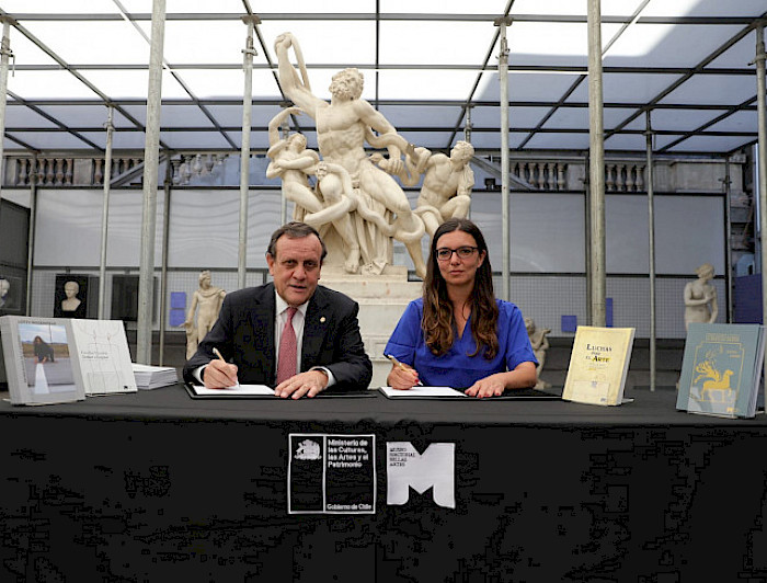 imagen correspondiente a la noticia: "UC y Museo Nacional de Bellas Artes firman acuerdo de colaboración"
