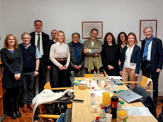 grupo de 11 personas