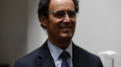 Professor Juan Carlos de la Llera.