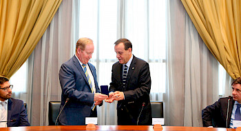 Acuerdo entre UC Davis y la Universidad Católica incluye también el intercambio de académicos y estudiantes.