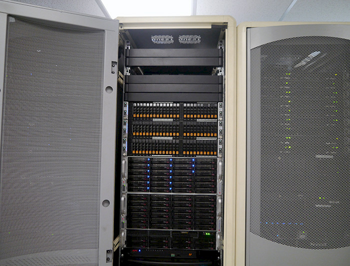 Image of the supercomputer installed at the UC Institute of Astrophysics.