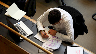 Periodista trabajando.- Foto Dirección de Comunicaciones