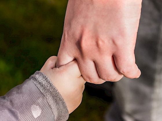 Letrero que dice "Esperanza sin fronteras"