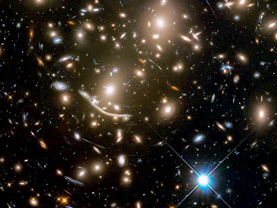 Galaxia lejana Arco de Dragón