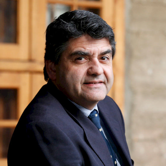 imagen de Christopher MacGuire