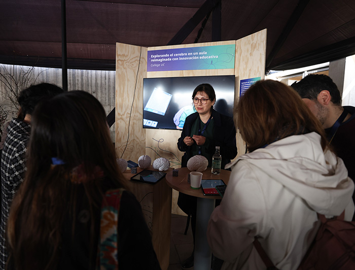 Stand de innovaciones en docencia.