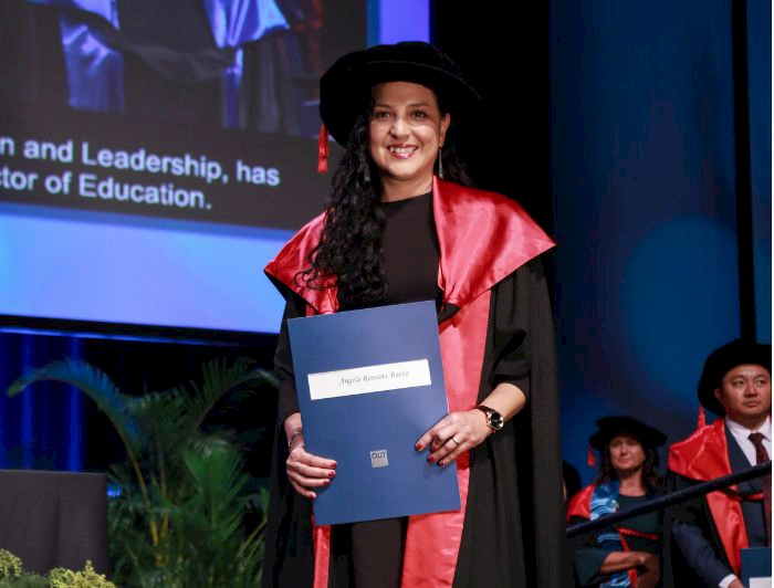 imagen correspondiente a la noticia: "Alumni UC es premiada por su contribución a la educación indígena en Australia"