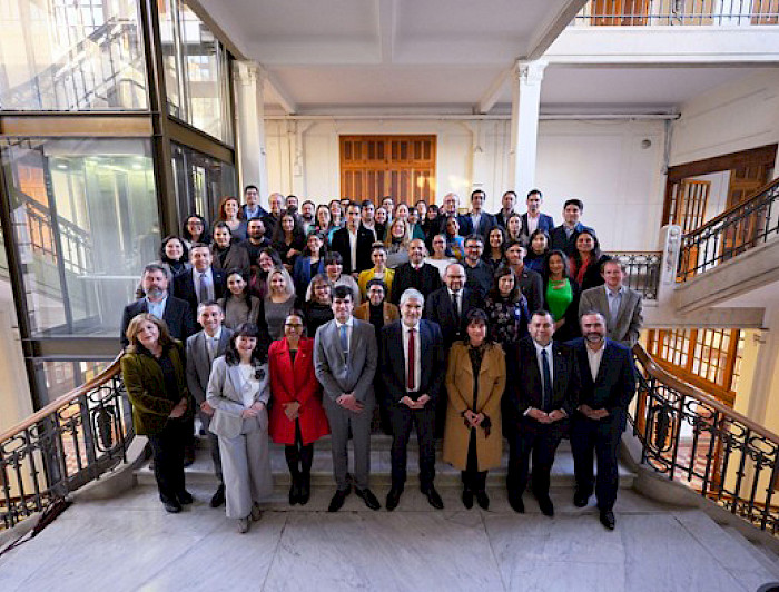 Autoridades y Alumni Red G9.- Crédito: PUCV.