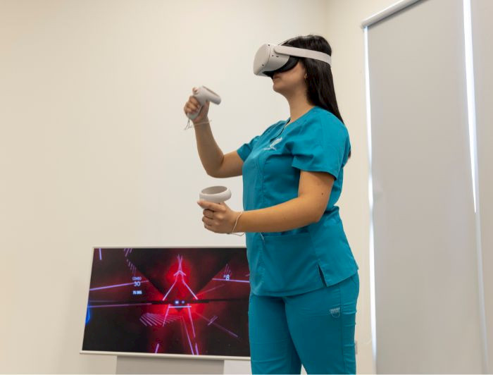 imagen correspondiente a la noticia: "Pacientes digitales y práctica con realidad virtual: Usos de la IA en carreras de la salud"