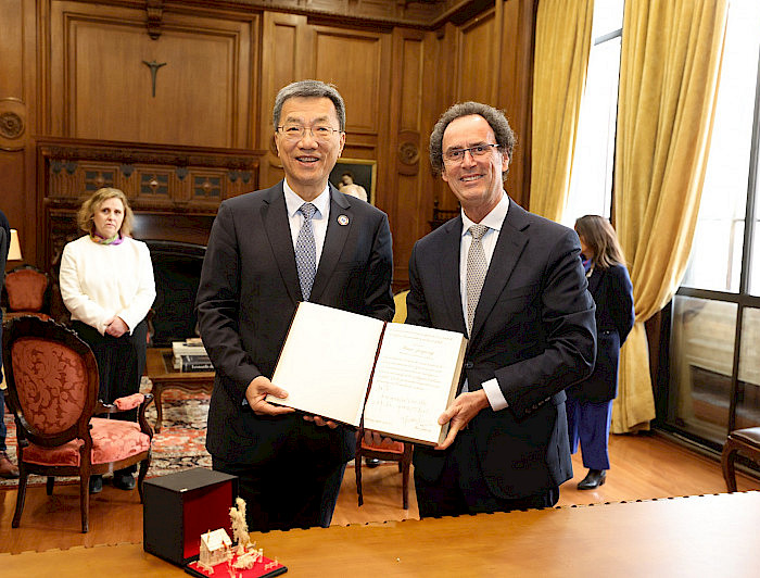 imagen correspondiente a la noticia: "Ministro de Educación de China visita la UC para fortalecer cooperación académica"