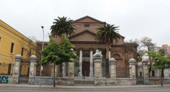 Fachada Iglesia Recoleta Domínica