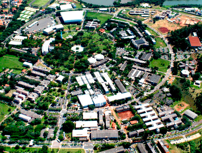 Vista aérea de universidad Unicamp.