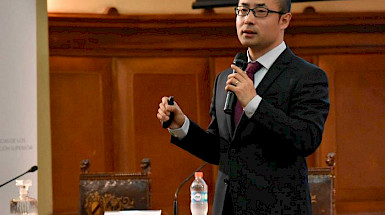 El profesor de la Universidad China de Hong Kong, Hongbiao Yin.