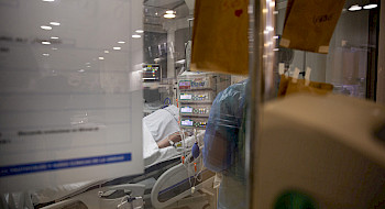 Sala de cuidados intensivos. Créditos: Dirección de Publicaciones y Medios
