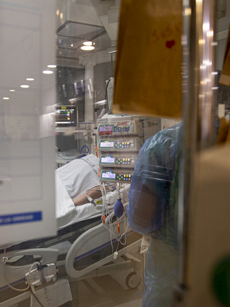 Sala de cuidados intensivos. Créditos: Dirección de Publicaciones y Medios