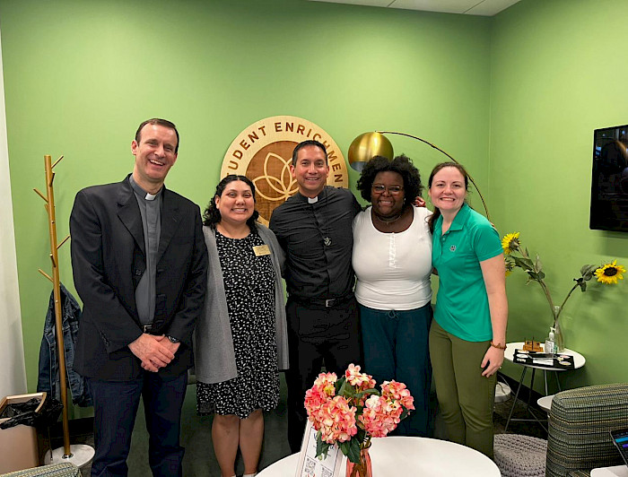 imagen correspondiente a la noticia: "Intercambio de fe y formación: aprendizajes de la UC en visita a la Universidad de Notre Dame"