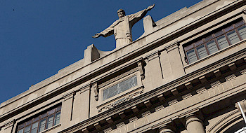 Fachada Casa Central UC