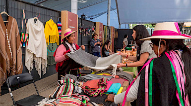 Muestra de Artesanía UC