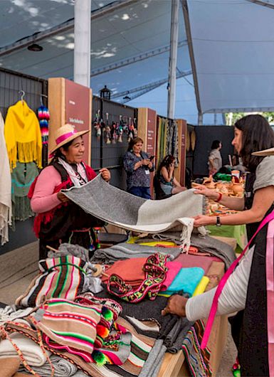 Muestra de Artesanía UC
