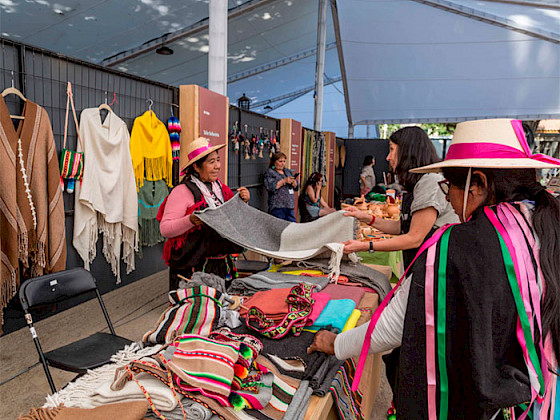 Muestra de Artesanía UC