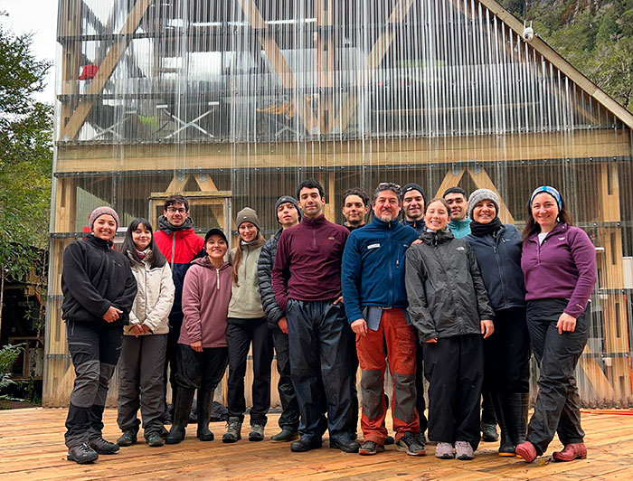 Estudiantes e investigadores en Estación Patagonia UC.