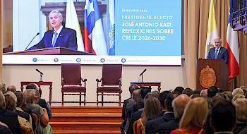 Presidente electo José Antonio Kast en su presentación en la Universidad Católica.