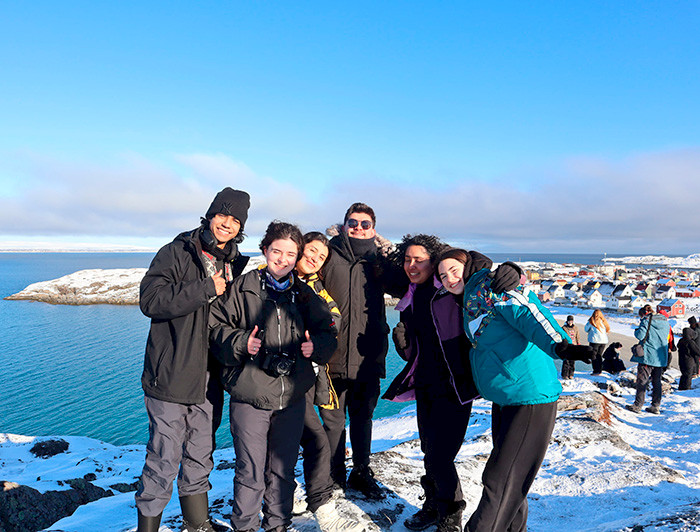 Jóvenes en el Círculo Polar Ártico