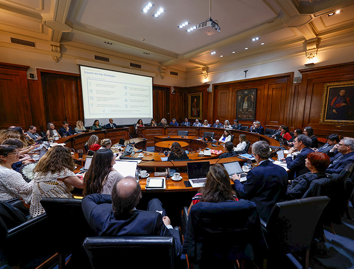 Honorable Consejo Superior de la UC