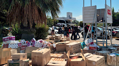 Cajas con suministros