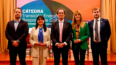 Autoridades participantes en el seminario Desafíos regulatorios en energía 2026-2030