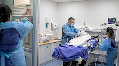 Profesionales de la salud trabajando