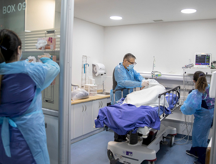 Profesionales de la salud trabajando
