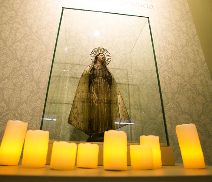 Figura religiosa de madera