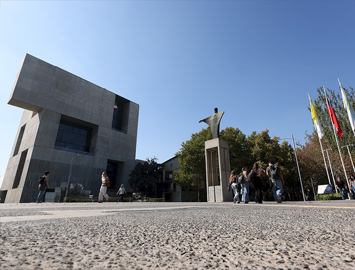 imagen correspondiente a la noticia: "Compromiso con la calidad: UC logra 7 años de acreditación de excelencia"