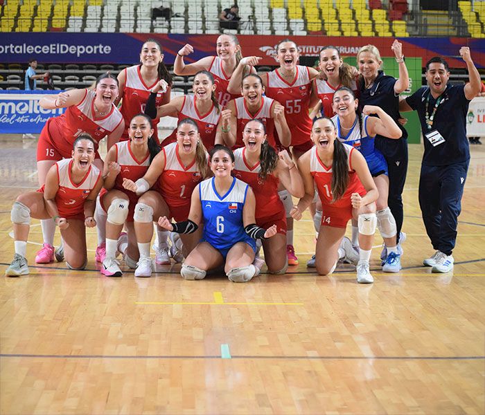Selección de Vóleibol UC femenina