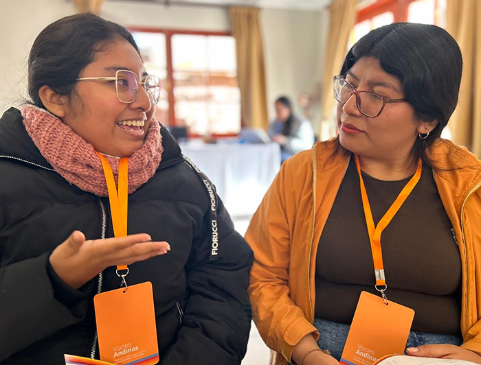 Dos alumnas participando de la capacitación