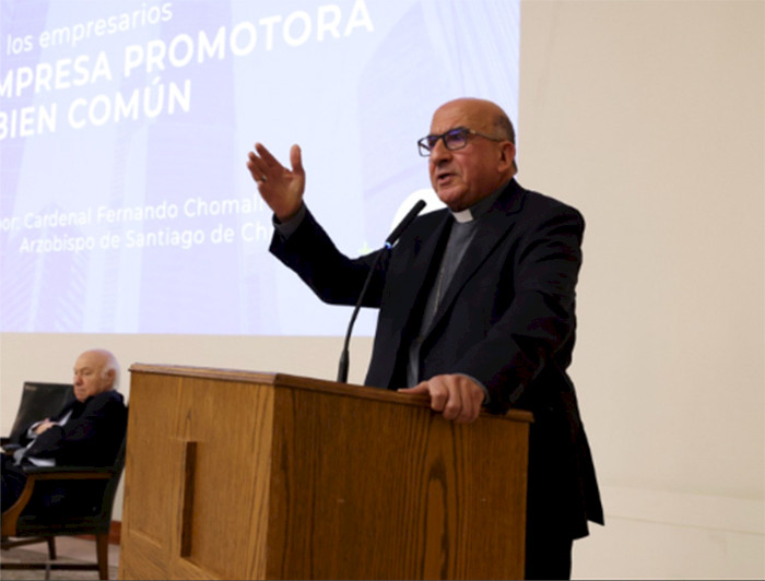 imagen correspondiente a la noticia: "Cardenal Chomali a empresarios: “No teman dirigir desde la justicia y el amor”"