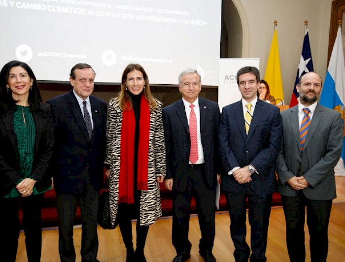 Autoridades del mundo académico, privado y público estuvieron presentes en el seminario "Empresas y cambio climático". Fue el primer evento oficial de la UC en el marco de la COP 25.