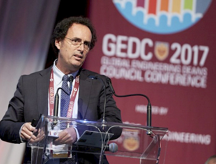 Decano de Ingeniería UC, Juan Carlos de la Llera, miembro del Global Engineering Deans Council y fue quien postuló a Chile como sede de la cumbre durante la última cita realizada en Canadá.