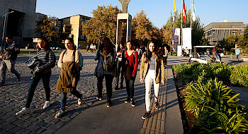 Fachada Campus San Joaquín