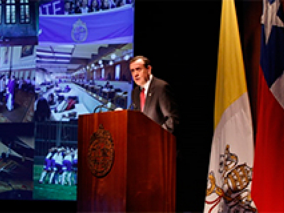 Rector Sanchez "Debemos asumir que nuestra universidad es un verdadero patrimonio de Chile y que estos 131 años de historia y desarrollo, así lo avalan", señaló el rector Sánchez.