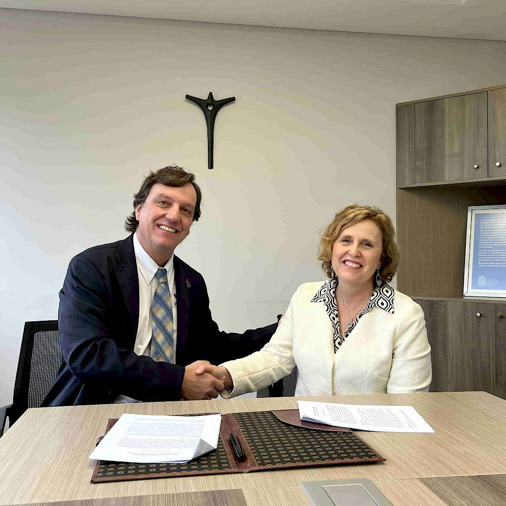 Decana Alejandra Engler y Javier Figueroa