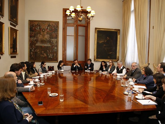En la imagen, la "Comisión mujer y academia" durante una de sus sesiones en 2018.