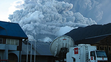 Fotografía con la erupción del volcán Chaitén.