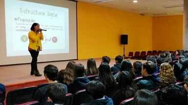 El Entrenamiento Matemático Femenino es una actividad gratuita, que no requiere inscripción ni implica procesos de selección. Las estudiantes de 8º básico a 3º año de enseñanza media solo deben asistir al Campus San Joaquín, los días jueves a las 17:30 horas.