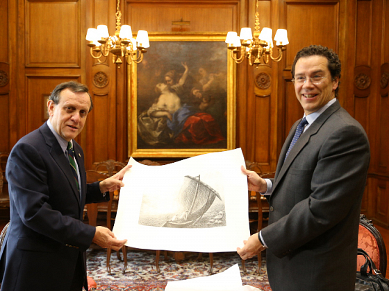 Rector de la Universidad Catolica de Chile junto al Rector de la Universidad Catolica del Peru