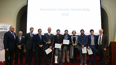 Los ganadores del premio Cátedra Abertis Chile.