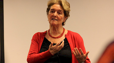 Ana María Aron,  Centro de Buen Trato UC y académica de Psicología UC